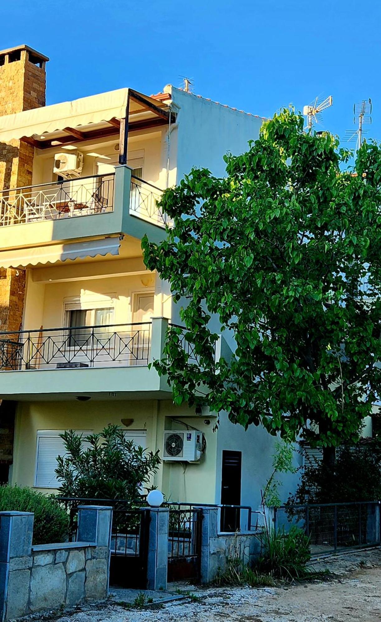 Pine Beach Holiday Home 2 Bedrooms 50 Meters To The Beach Kalyves Polygyrou Екстер'єр фото